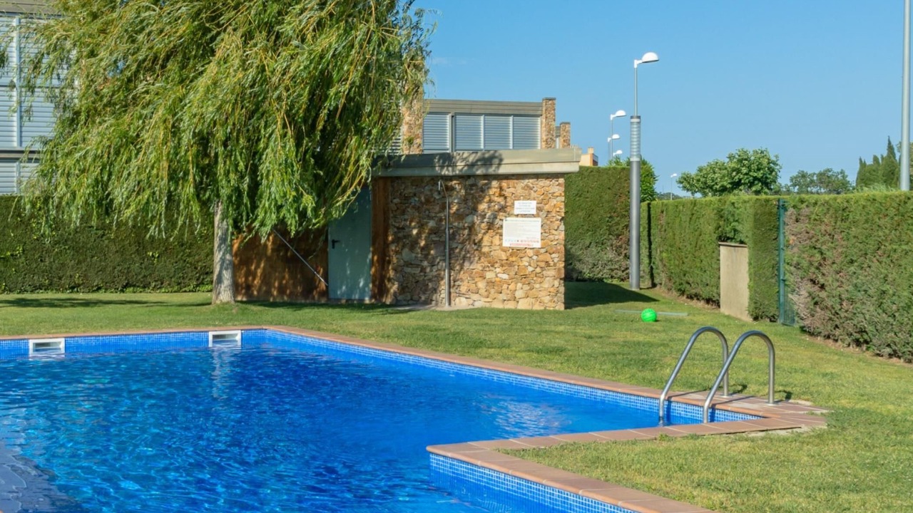 Photo of Outdoor in Albons