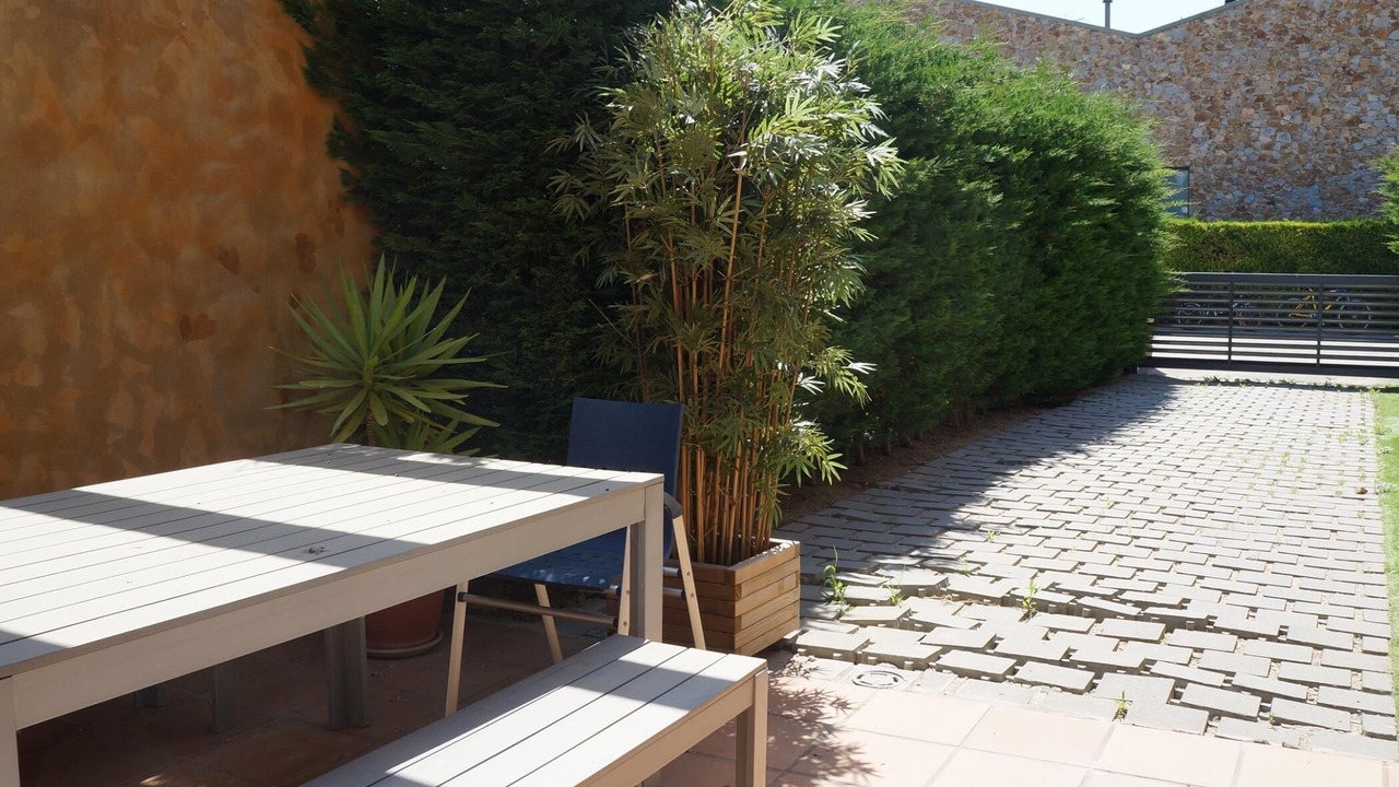 Photo of Outdoor in Albons