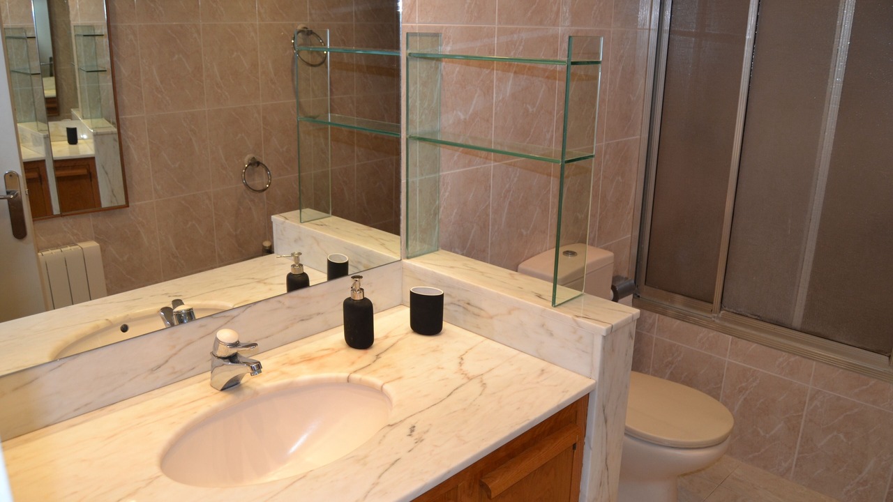 Photo of Bathroom in Calafat