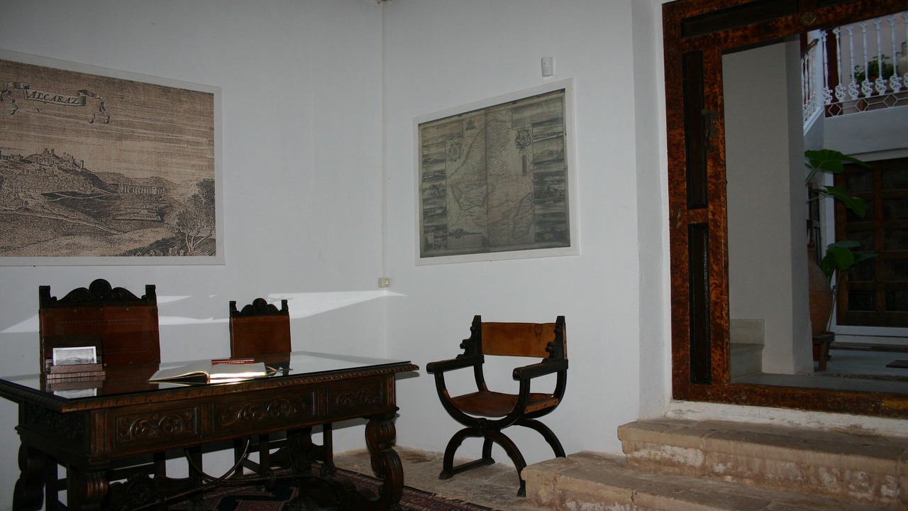 Photo of Others in Alcaraz