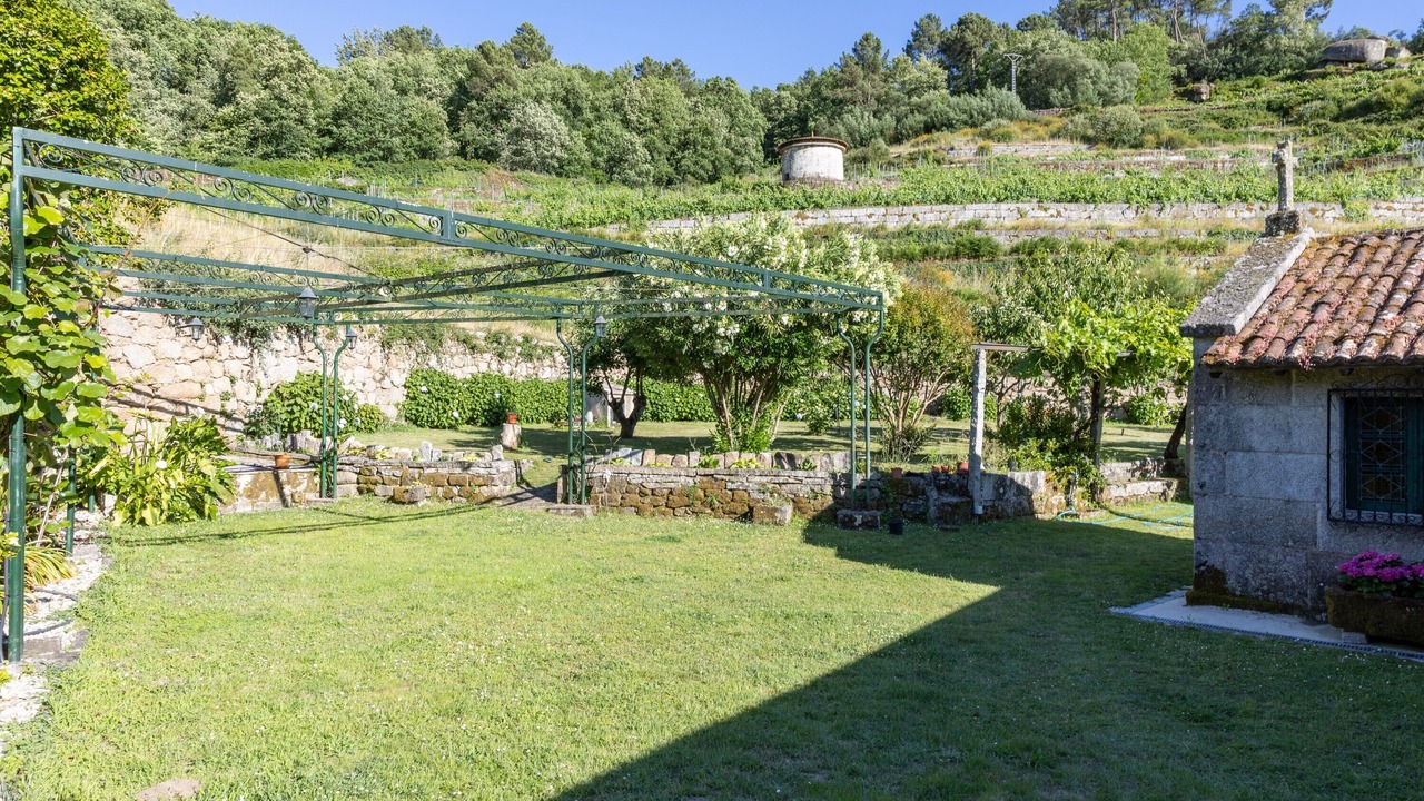 Photo of Outdoor in Leiro