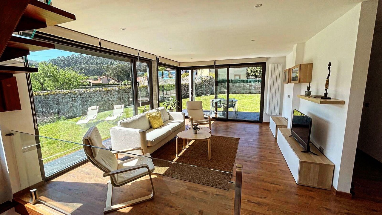 Photo of Livingroom in Naves