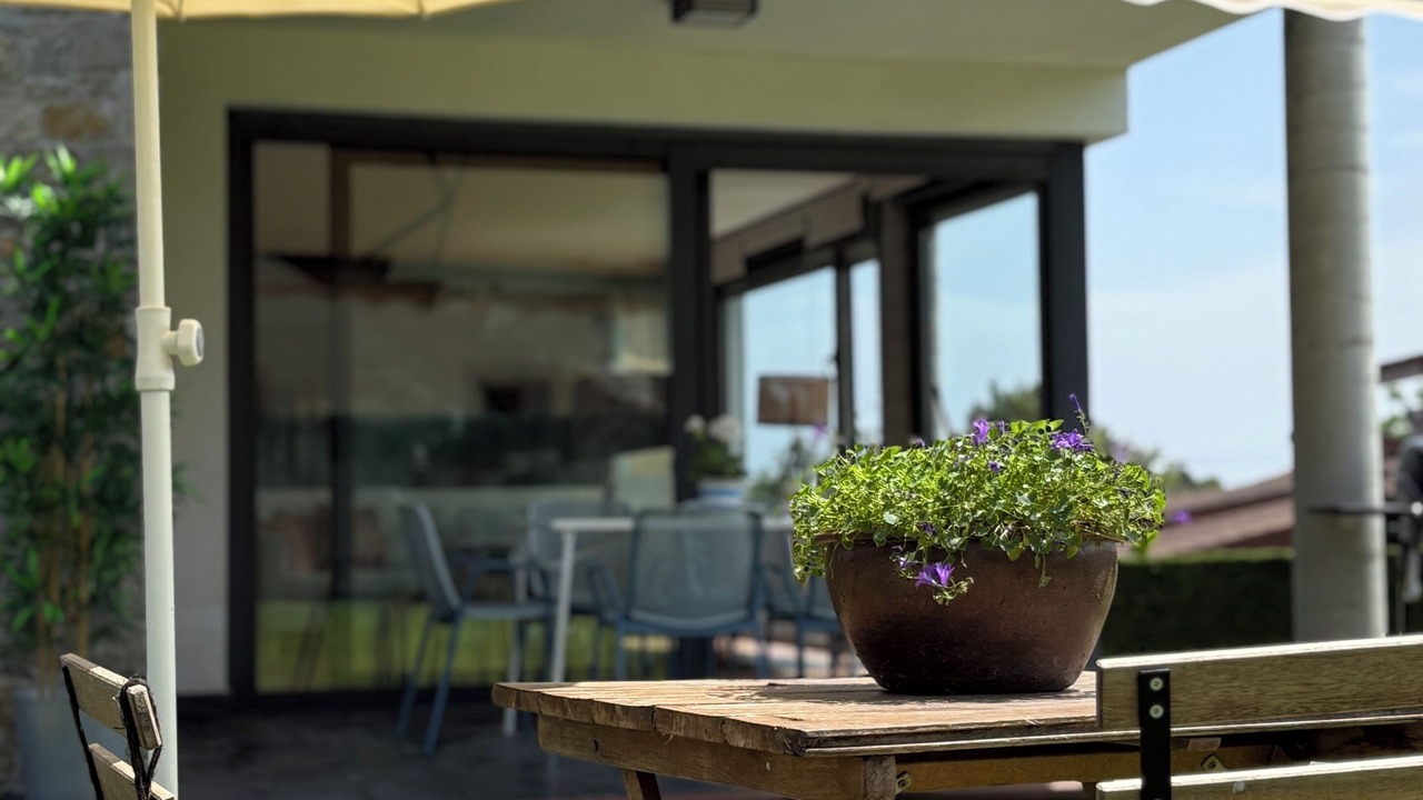 Photo of Outdoor in Naves
