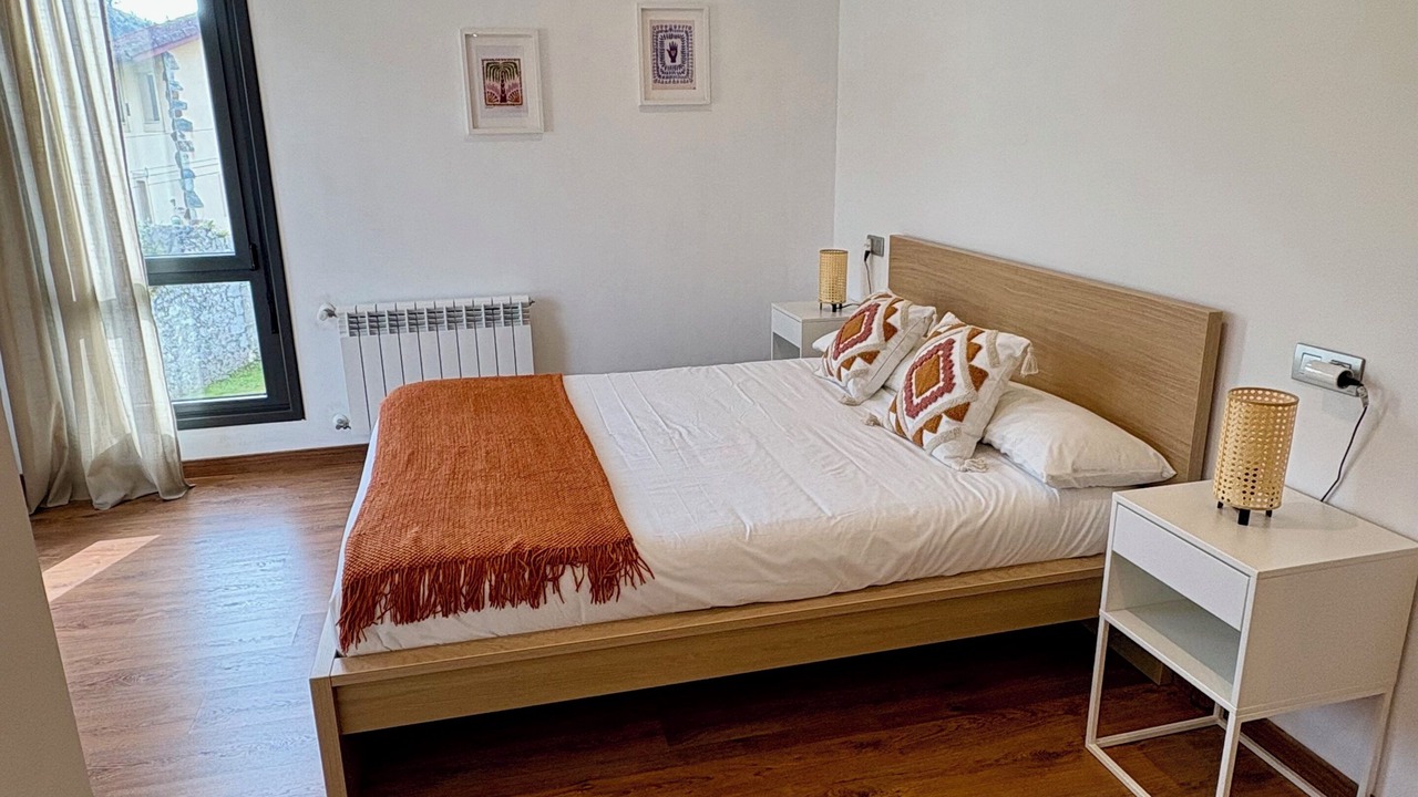 Photo of Bedroom in Naves