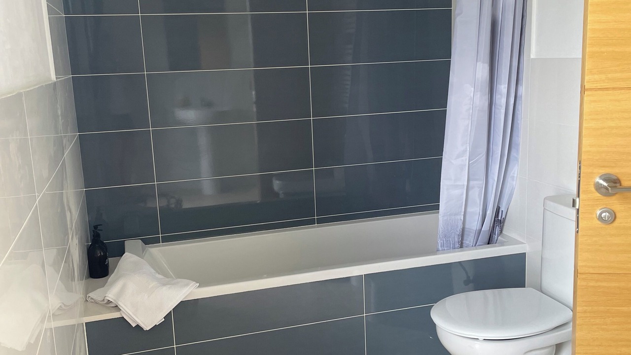 Photo of Bathroom in Naves