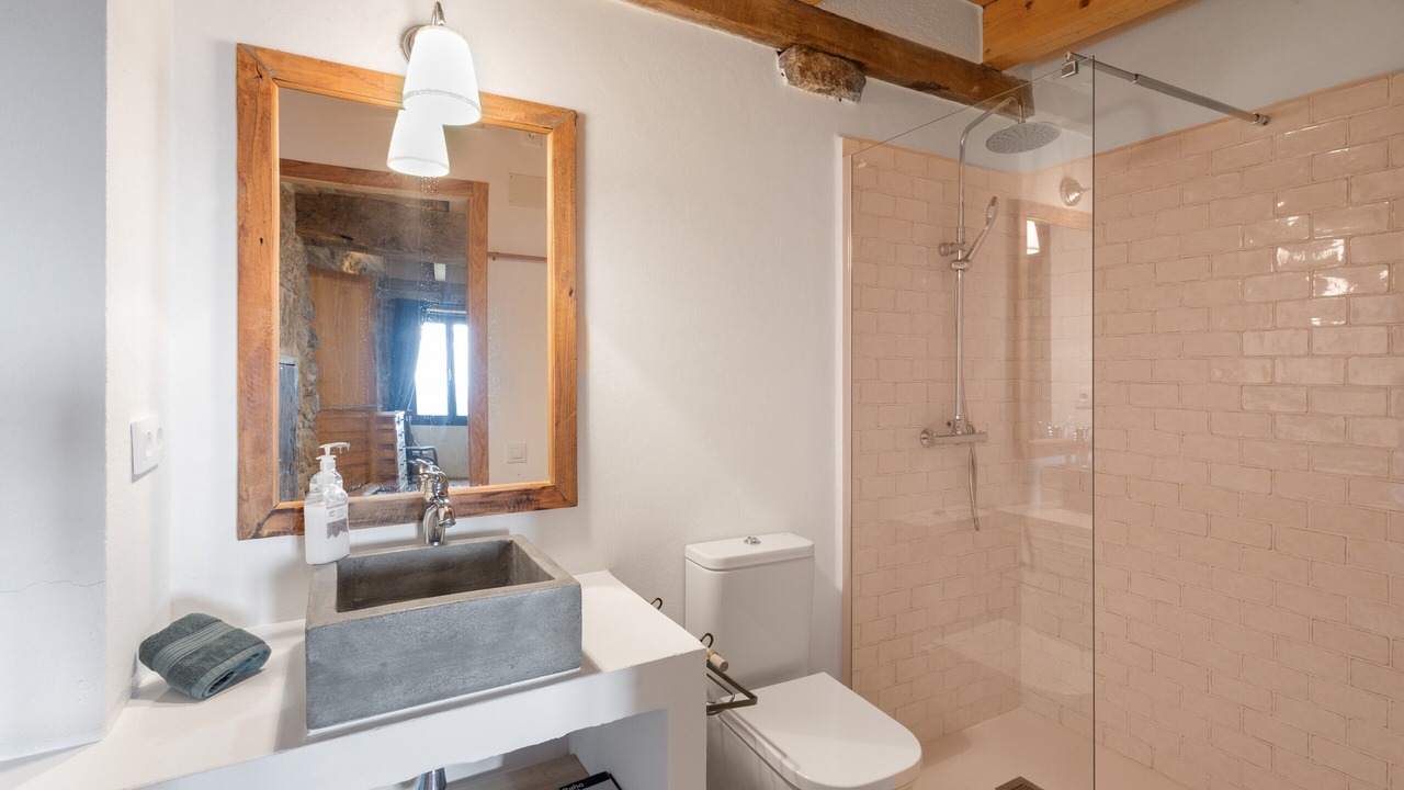 Photo of Bathroom in Ogassa