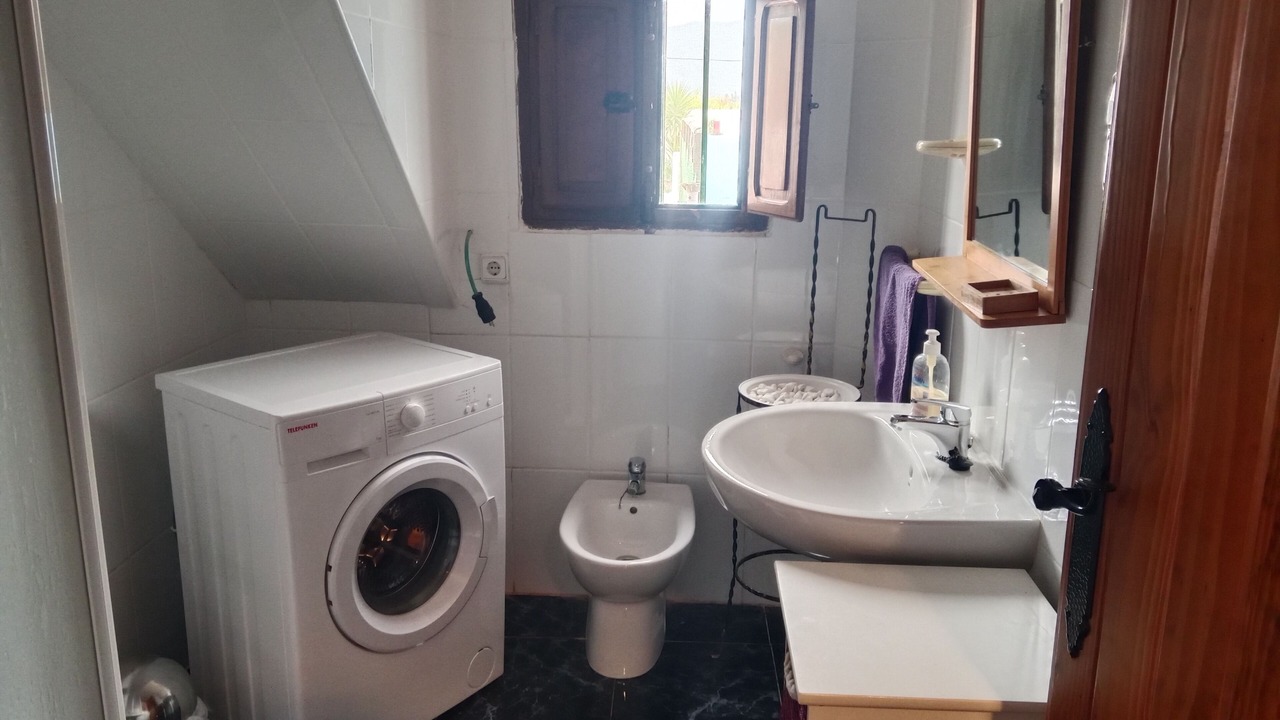 Photo of Bathroom in Librilla