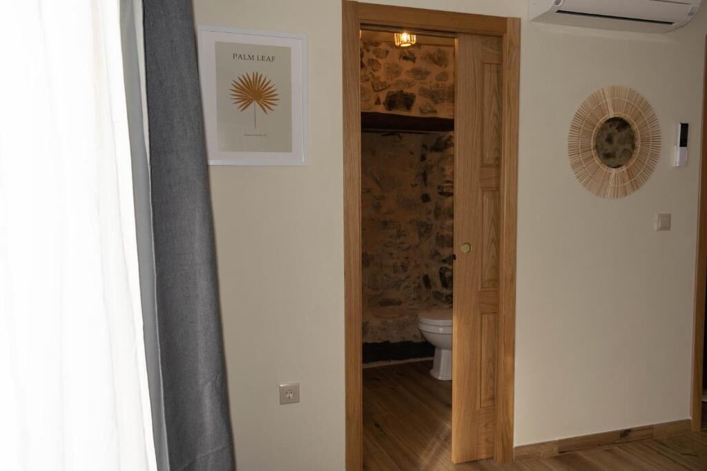 Photo of Bathroom in Panton