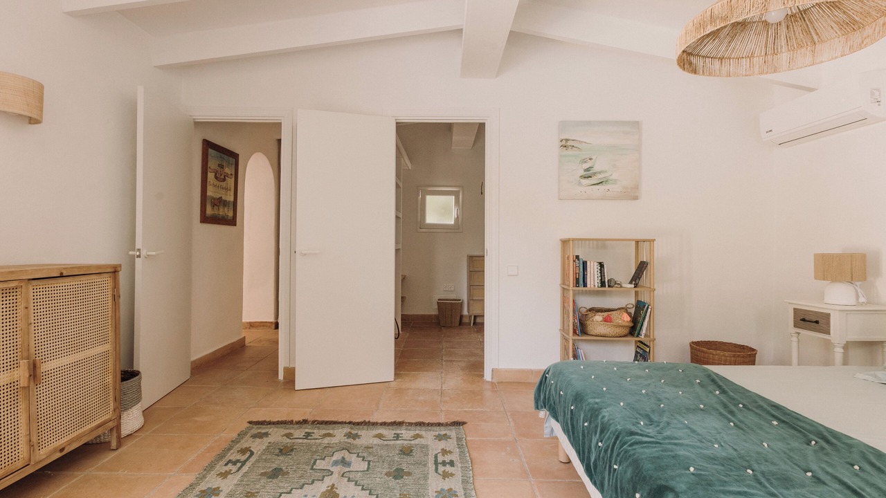 Photo of Bedroom in Mahon
