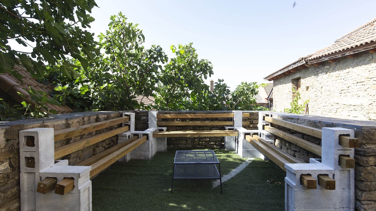 Photo of Outdoor in Araguas del Solano