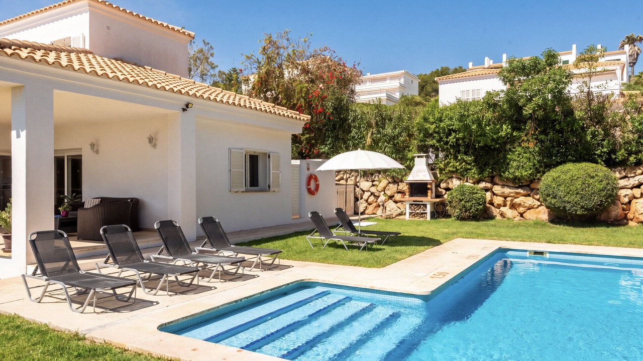 Photo of Outdoor in Coves Noves