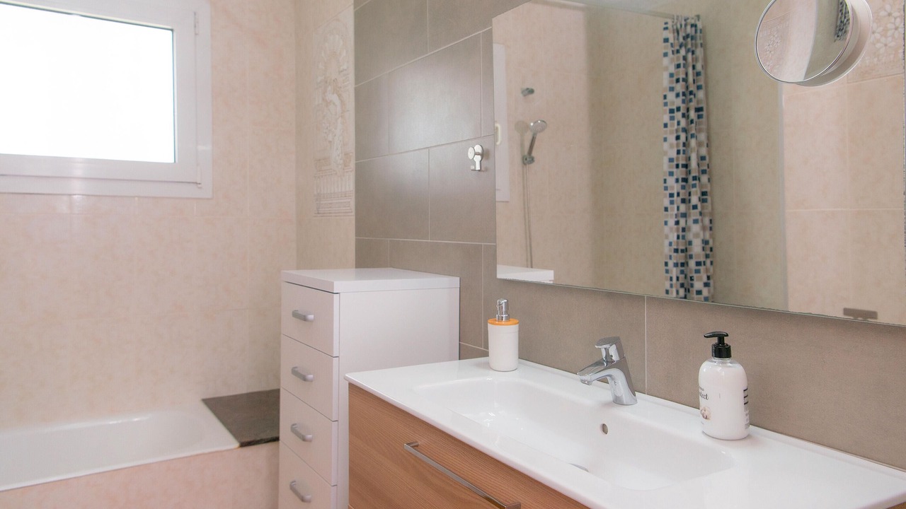 Photo of Bathroom in Calonge