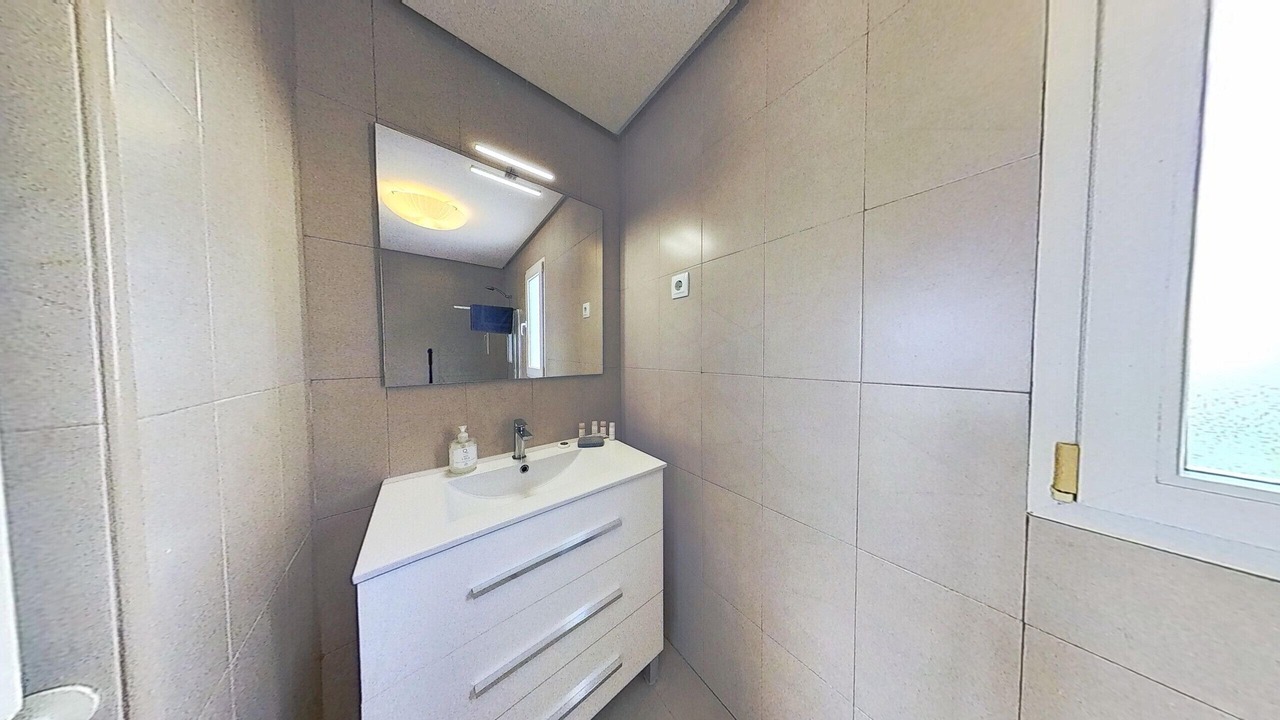 Photo of Bathroom in Roldan