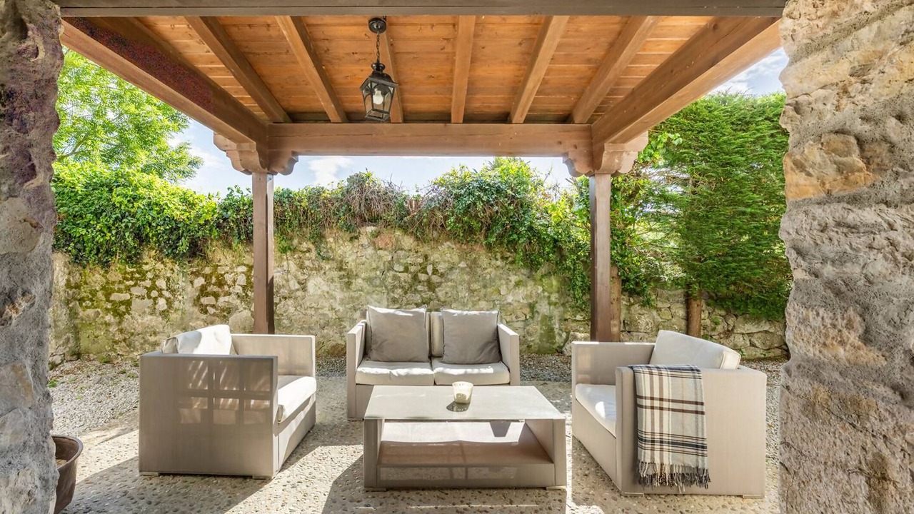 Photo of Patio Balcony in Llamigo