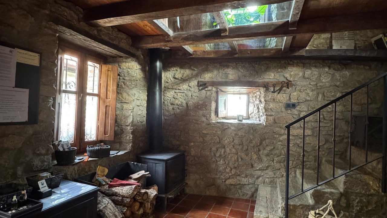 Photo of Others in Cuevas de Vinayo