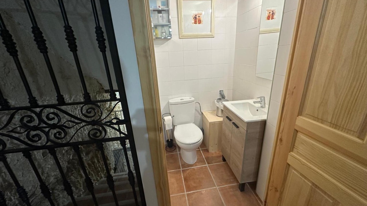 Photo of Bathroom in Lerin