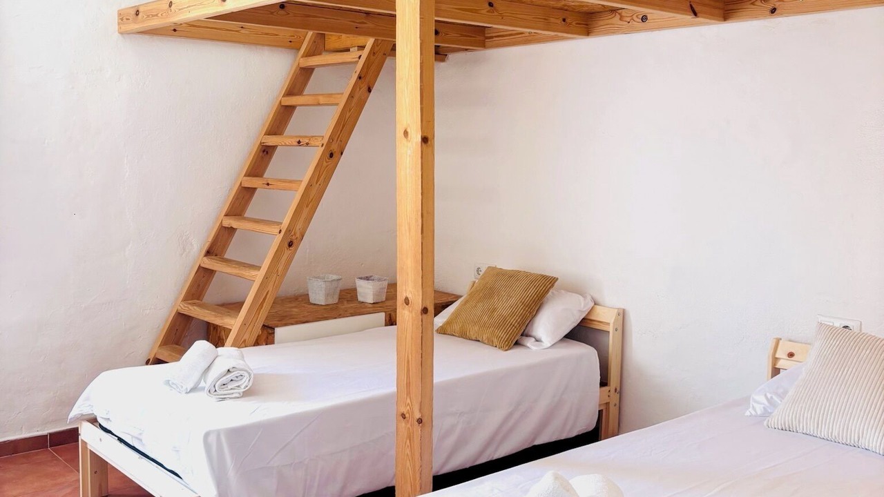Photo of Bedroom in Avinyo