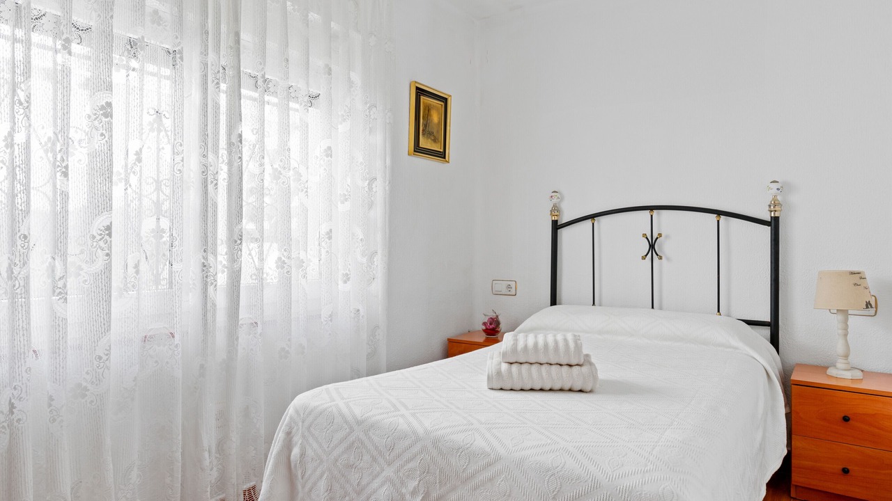 Photo of Bedroom in Lastres