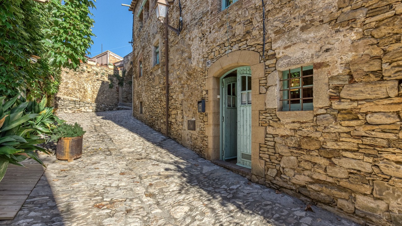 Photo of Outdoor in Peratallada