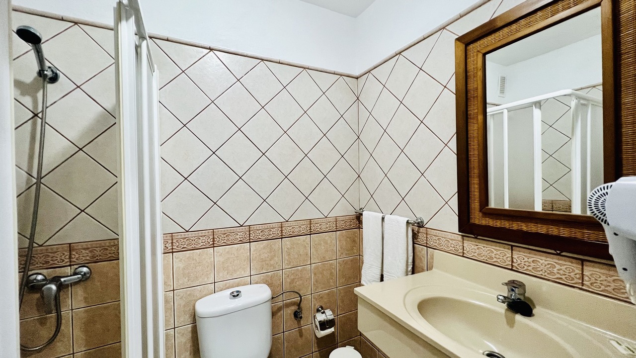 Photo of Bathroom in Tigaday