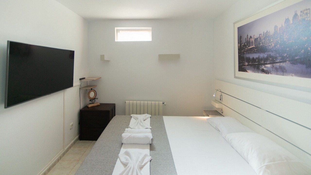 Photo of Bedroom in Palau-Saverdera