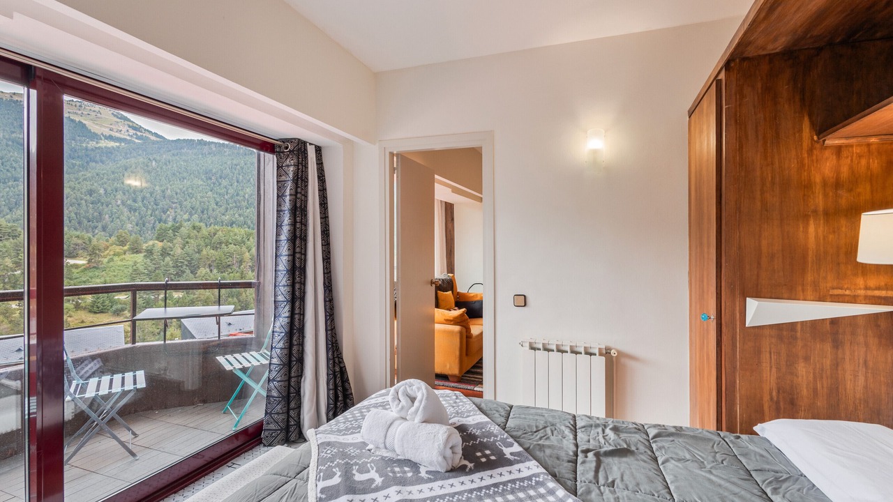 Photo of Bedroom in Alp