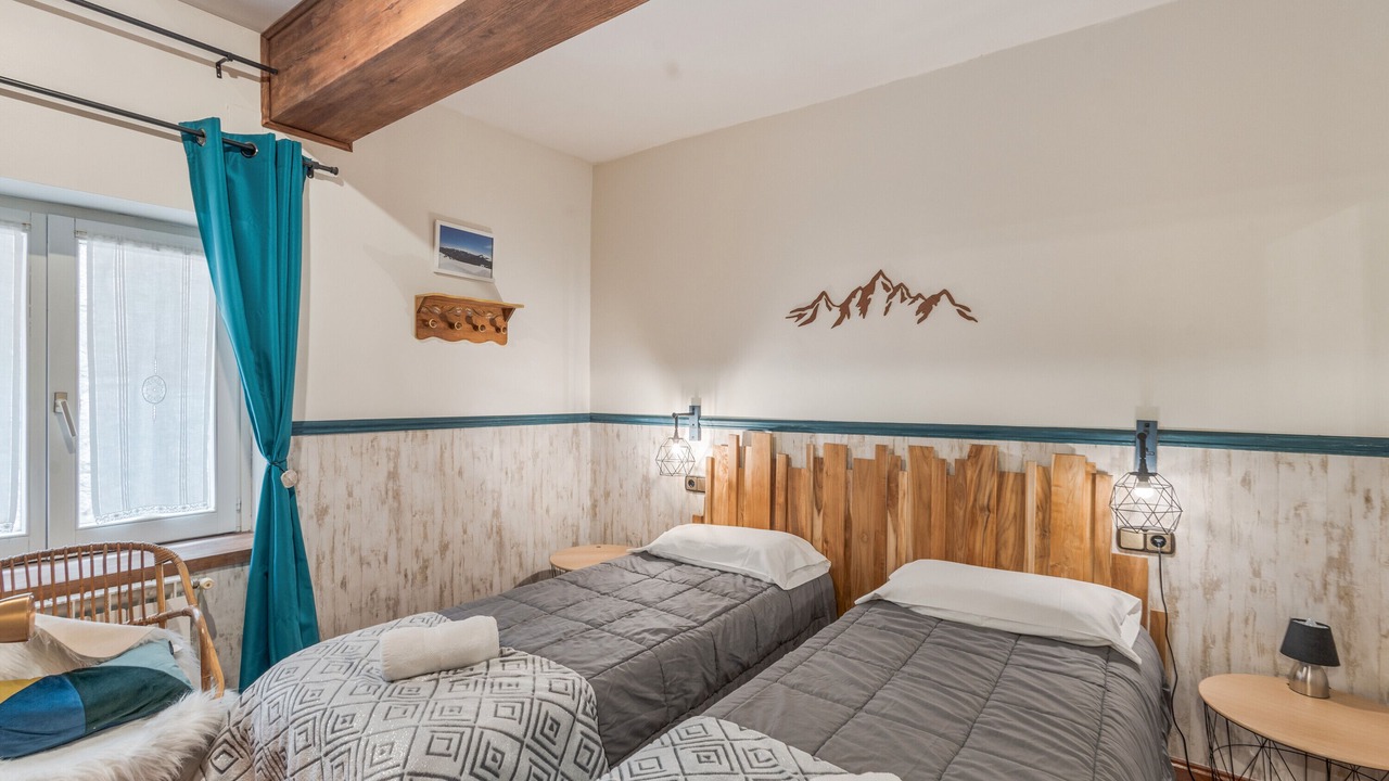 Photo of Bedroom in Alp