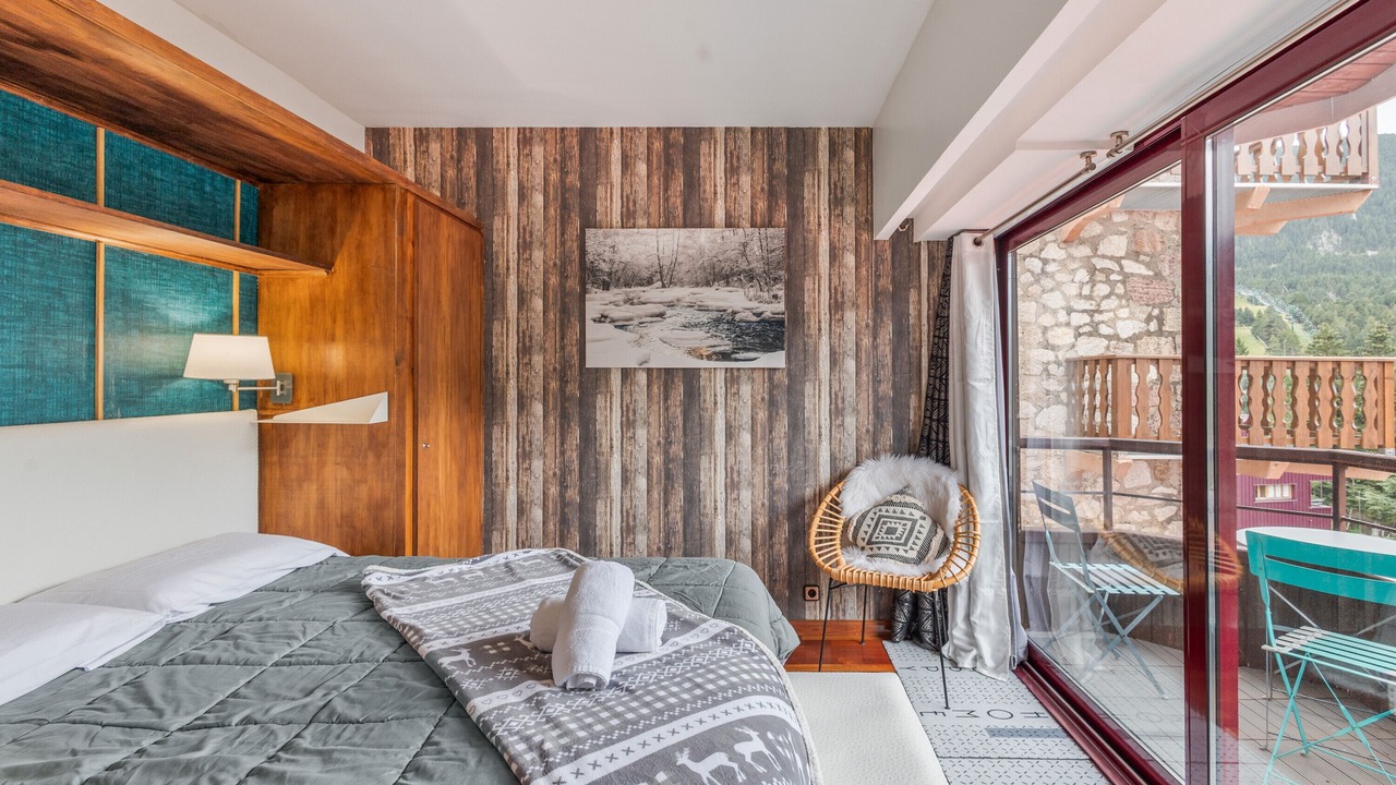 Photo of Bedroom in Alp
