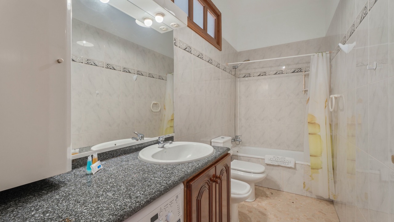 Photo of Bathroom in Abades