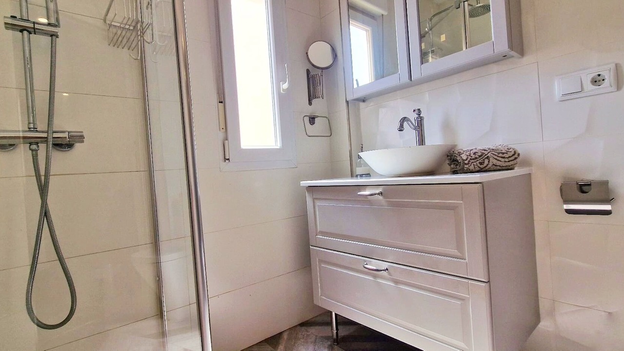 Photo of Bathroom in Alicante City Centre