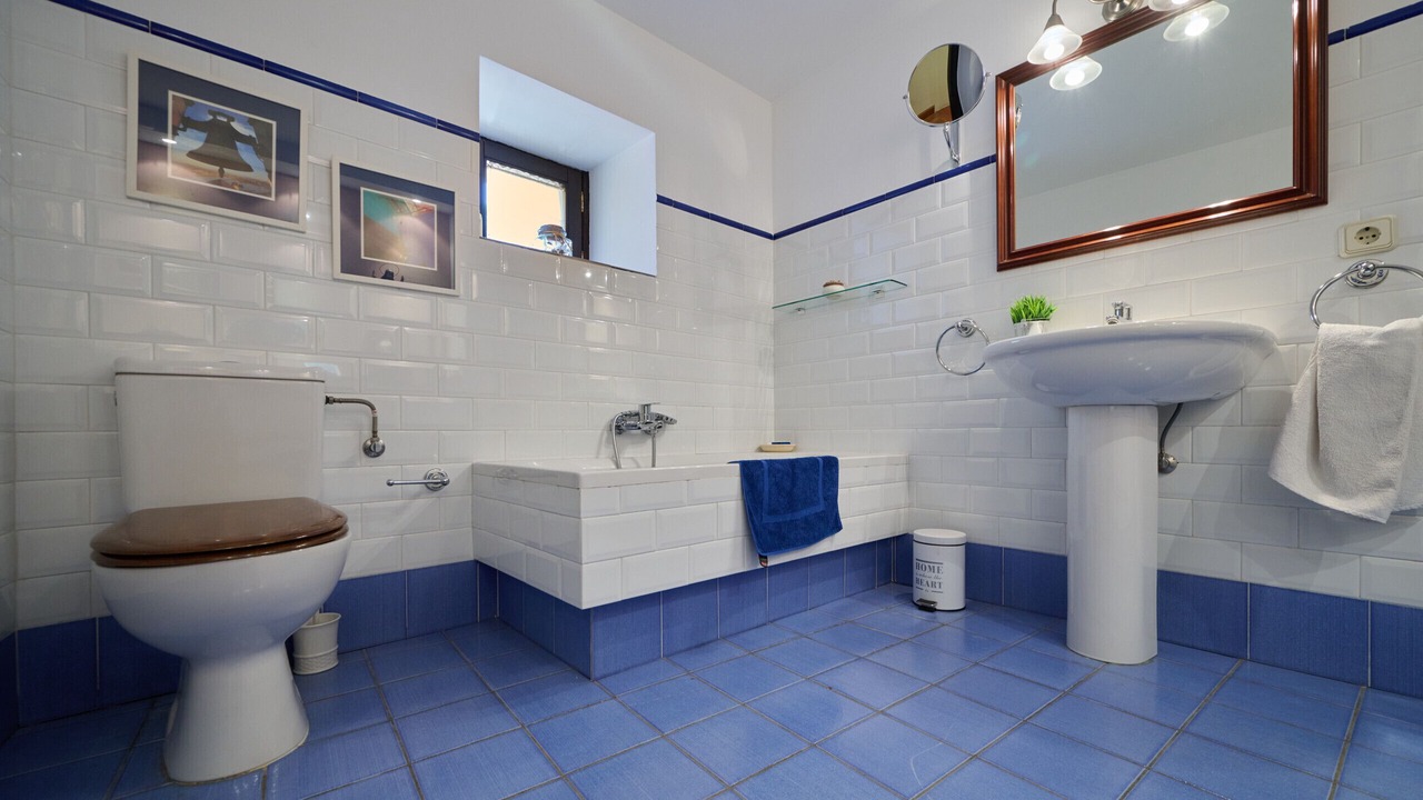 Photo of Bathroom in Villabuena de Alava