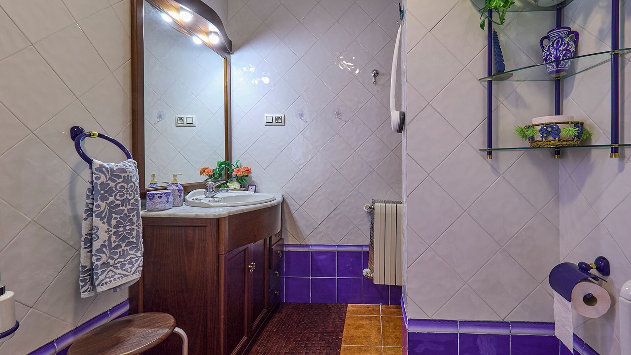 Photo of Bathroom in Illas