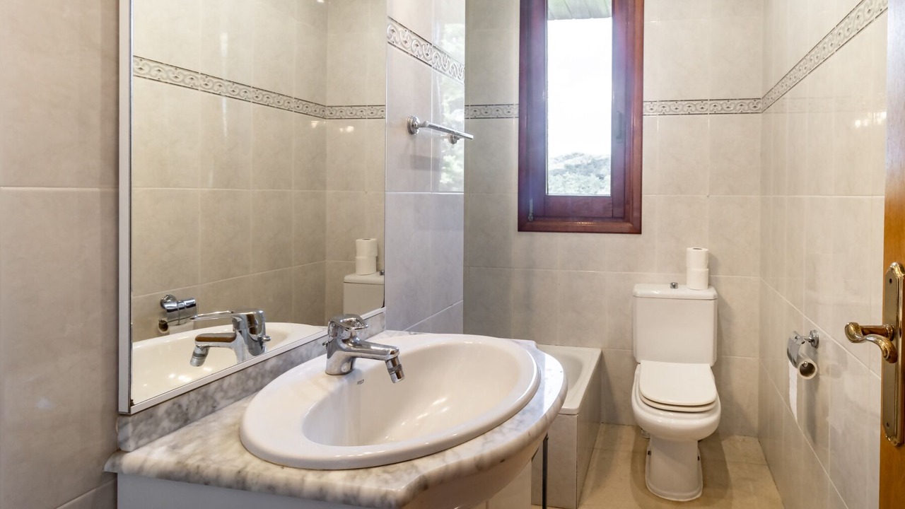 Photo of Bathroom in Bescano