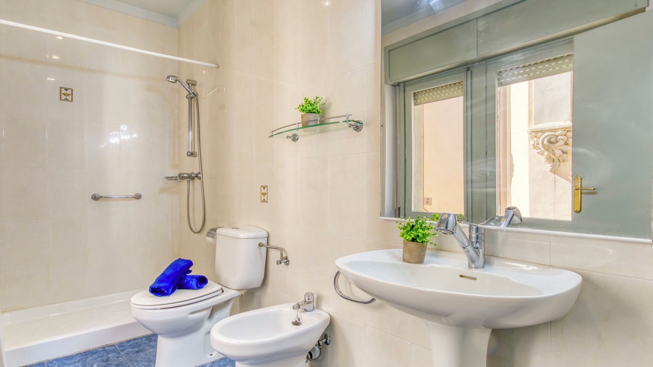 Photo of Bathroom in Figueres