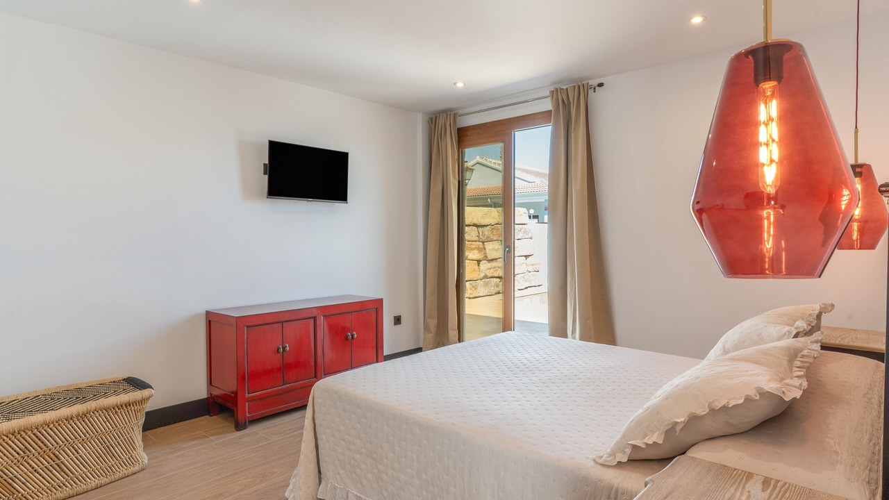 Photo of Bedroom in Coin