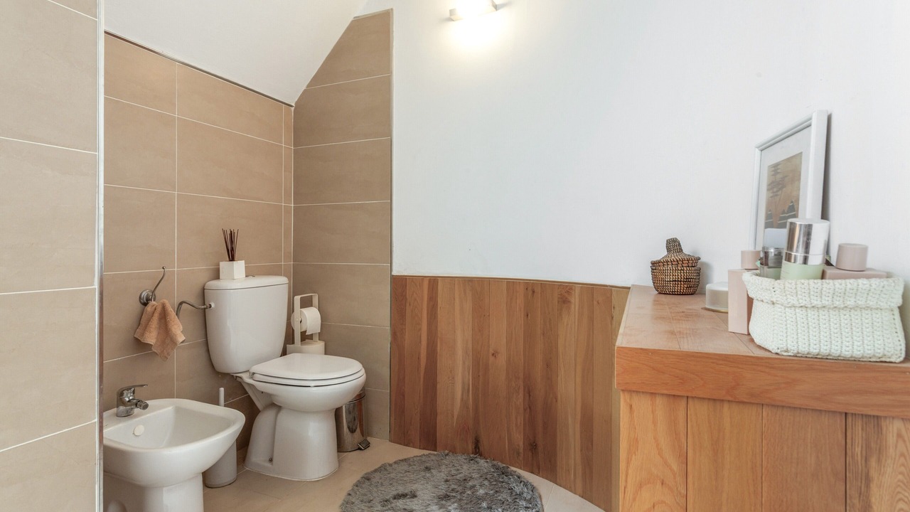Photo of Bathroom in Tetir
