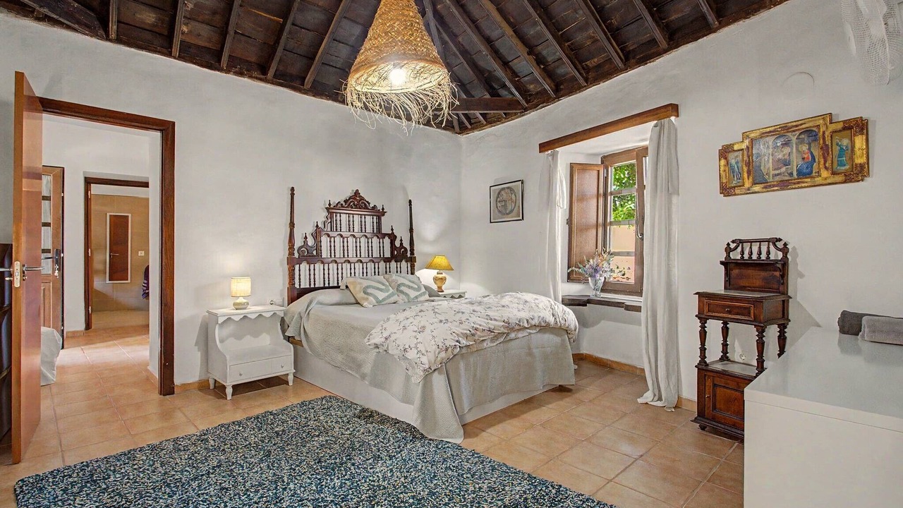 Photo of Bedroom in Tetir