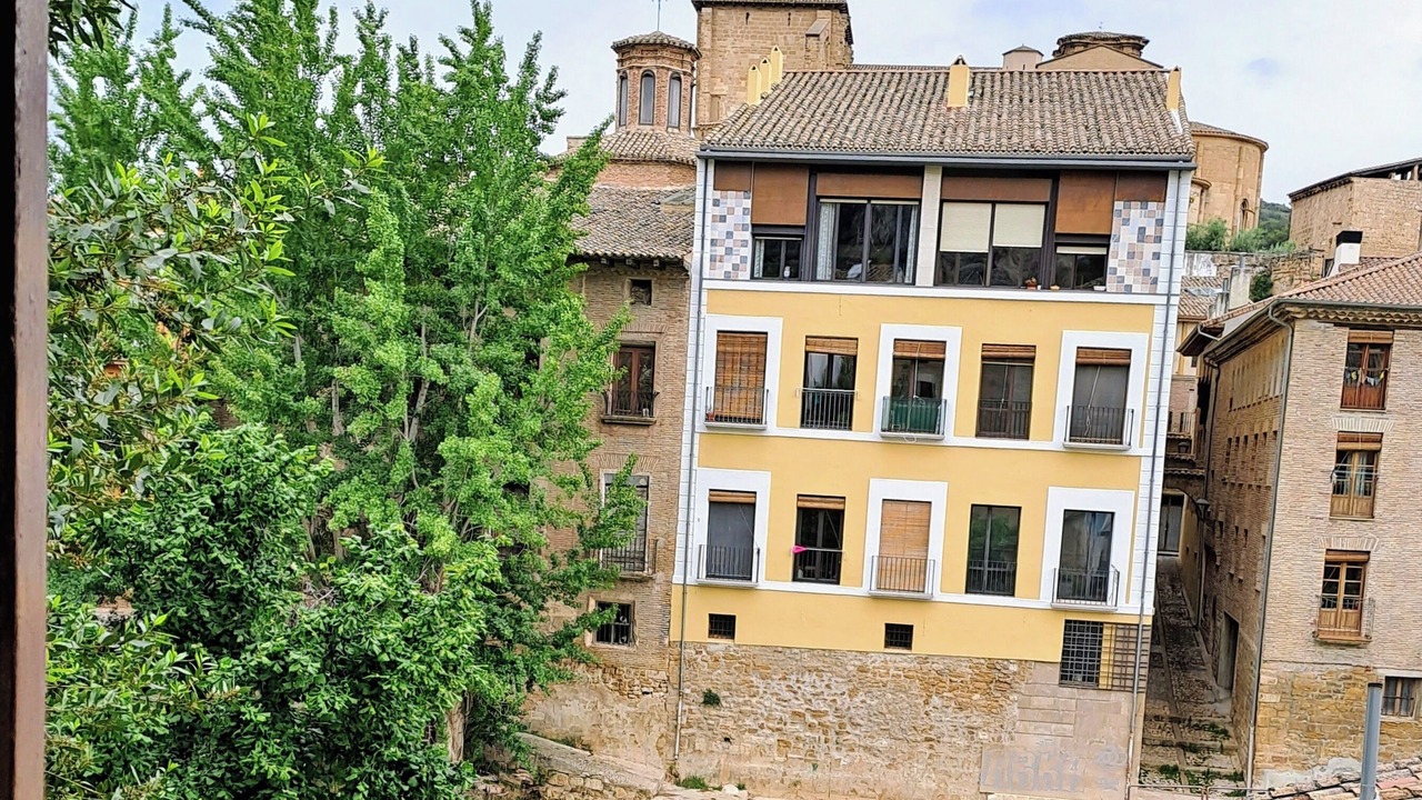 Photo of Others in Estella
