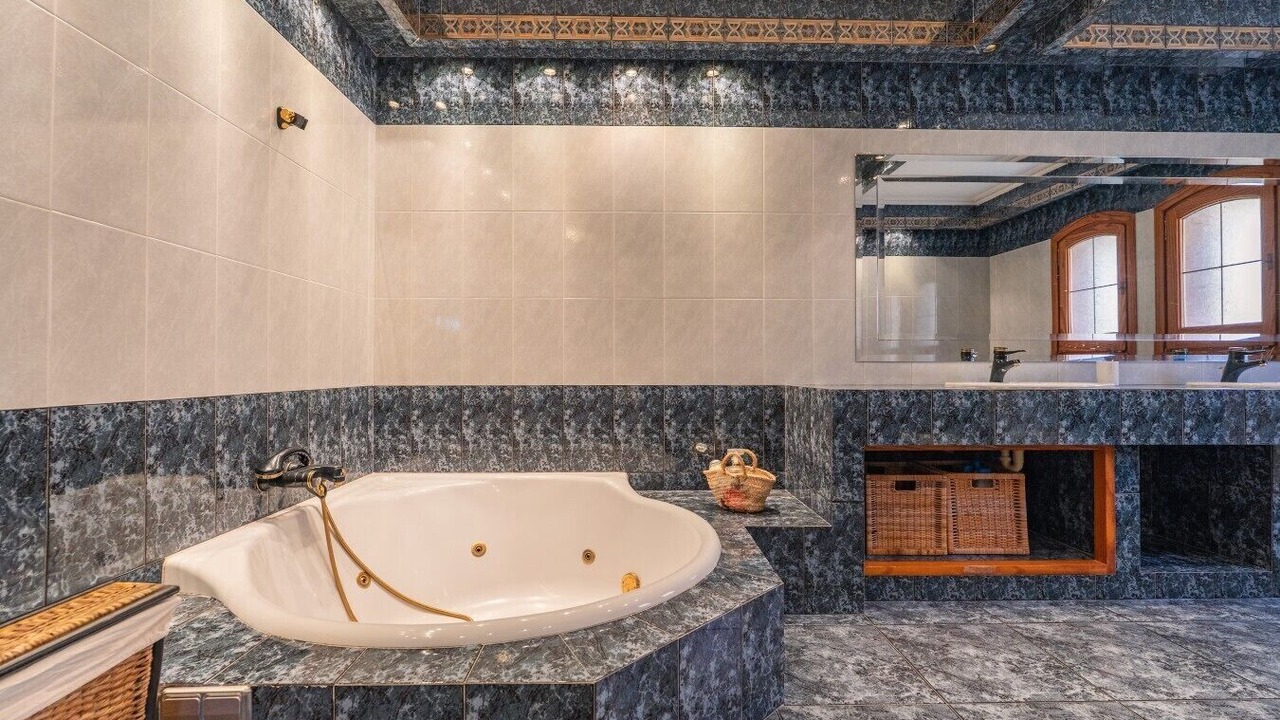 Photo of Bathroom in Riumors