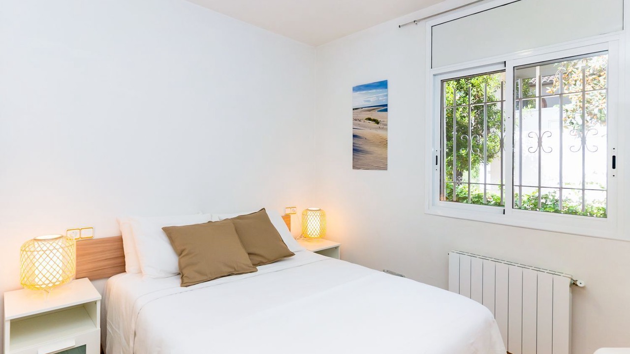 Photo of Bedroom in Quint Mar