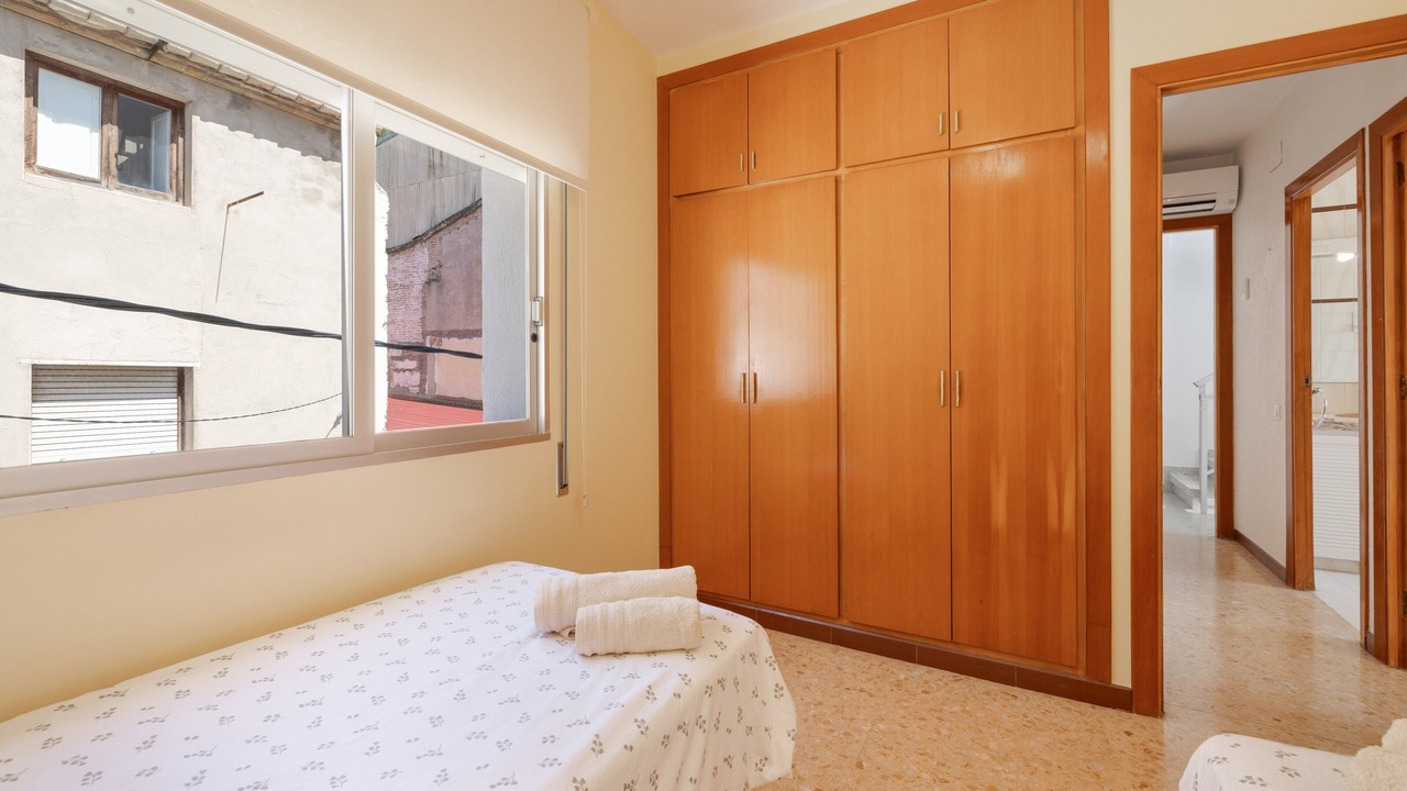Photo of Bedroom in Tivenys