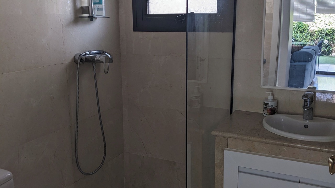 Photo of Bathroom in Roda