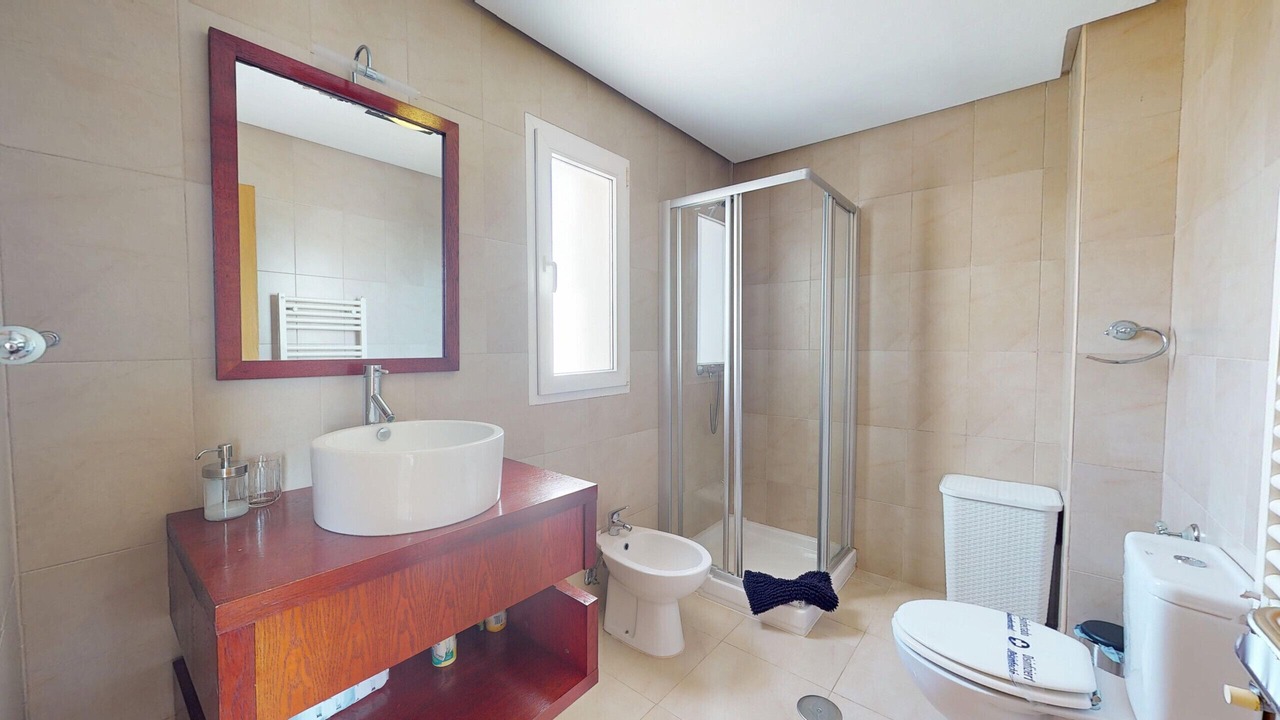 Photo of Bathroom in Roldan