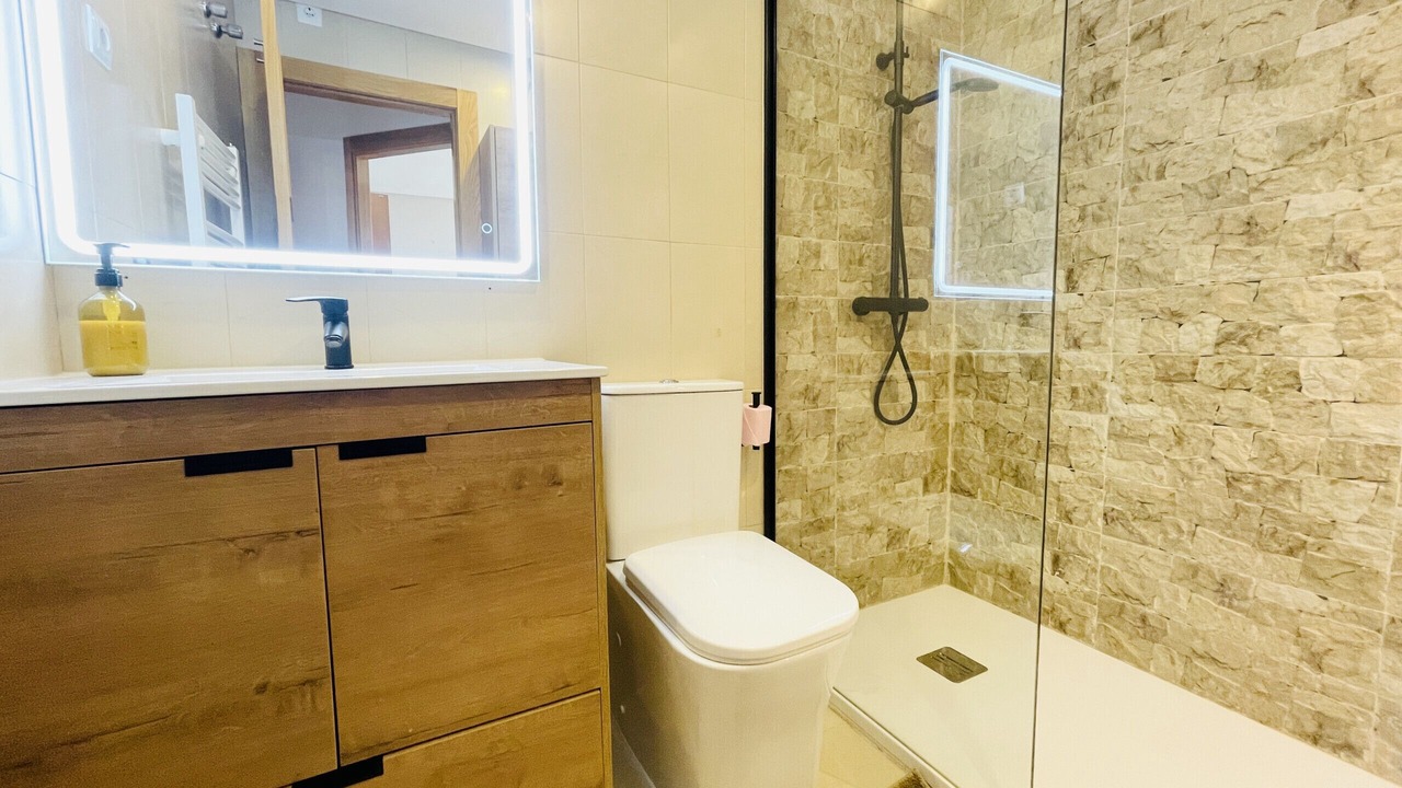 Photo of Bathroom in Roldan