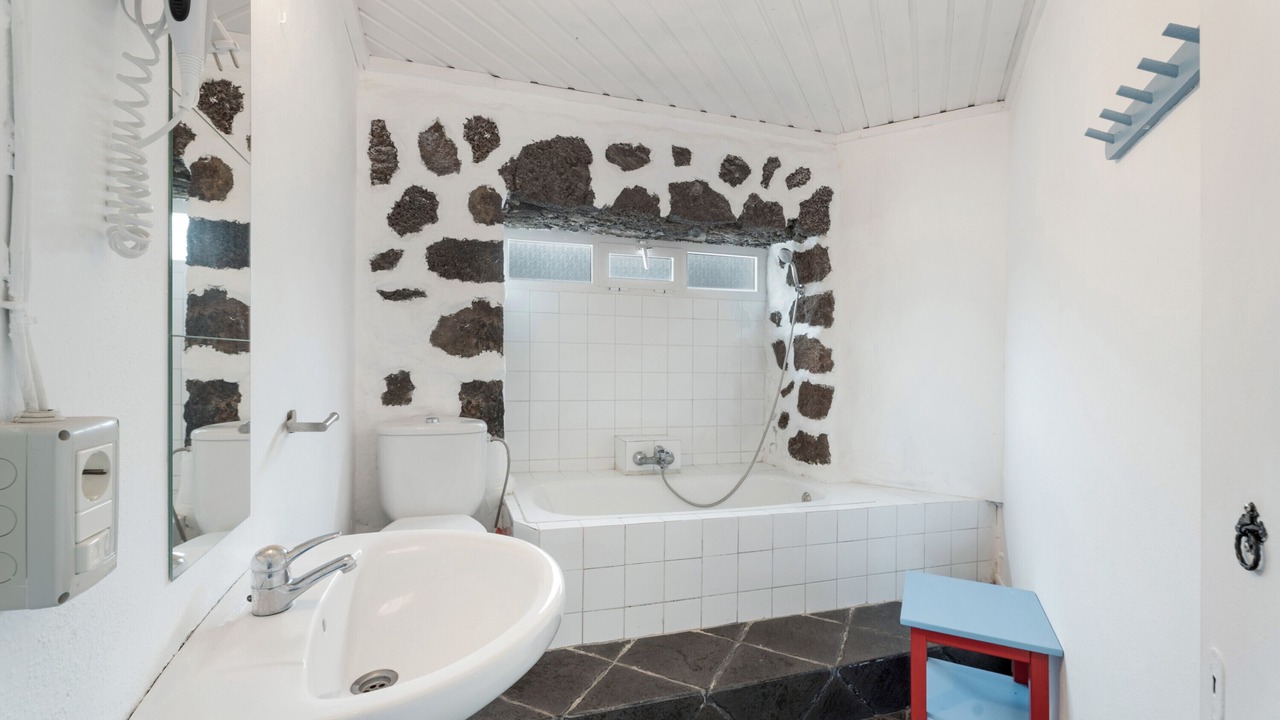 Photo of Bathroom in Frontera