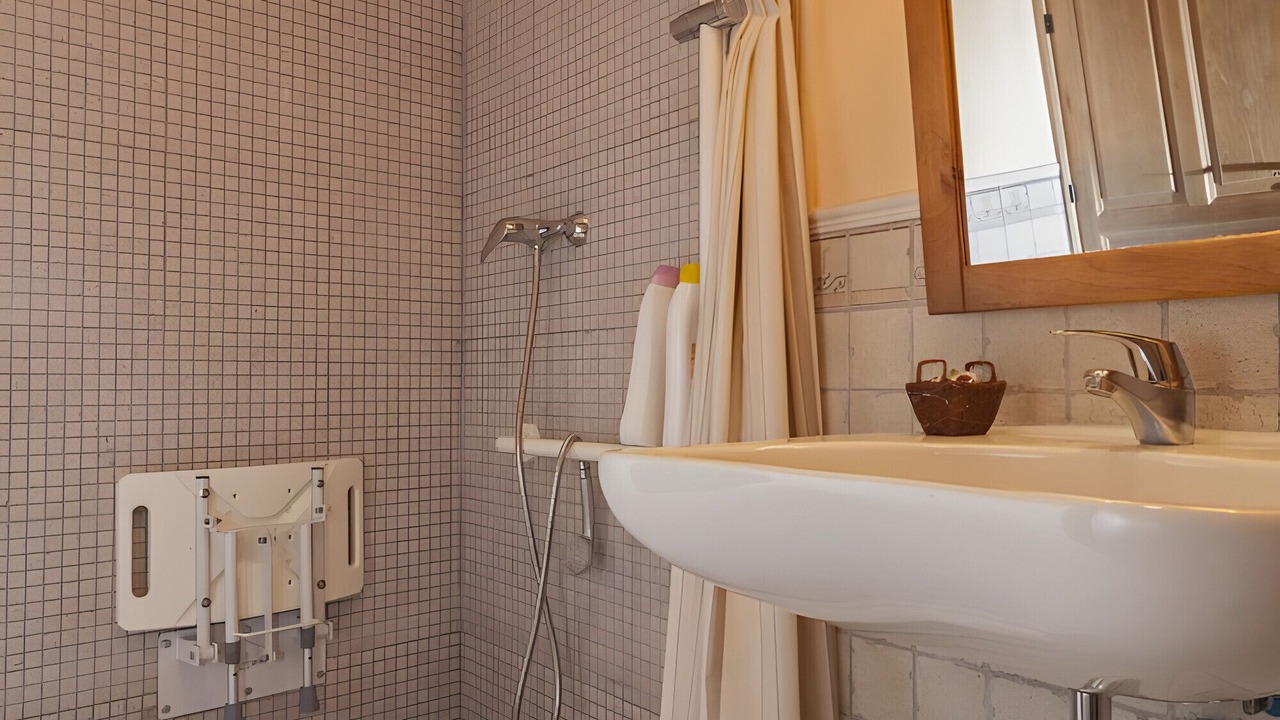 Photo of Bathroom in Magana