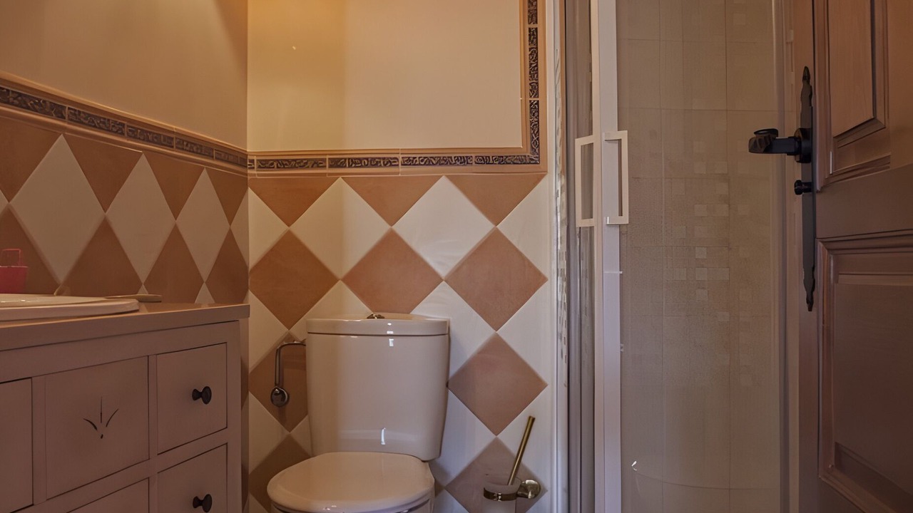 Photo of Bathroom in Magana