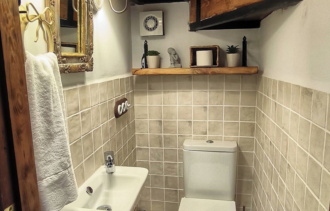 Photo of Bathroom in El Royo