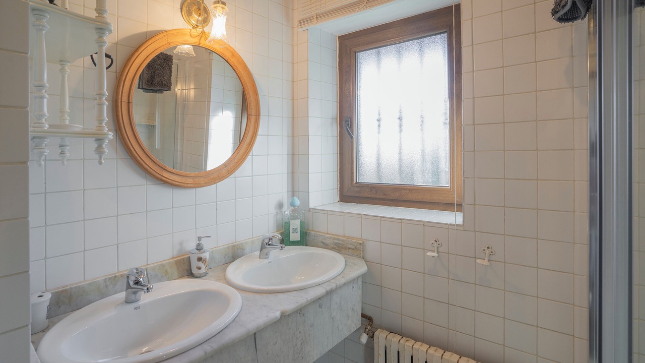 Photo of Bathroom in Santa Maria de Redondo