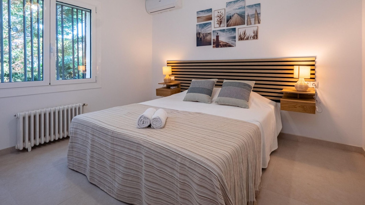 Photo of Bedroom in Vall-Llobrega